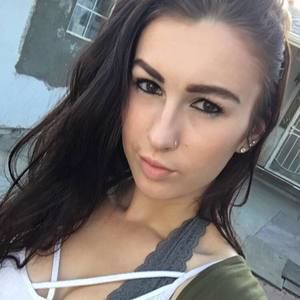 Meet your Posher, Lydia